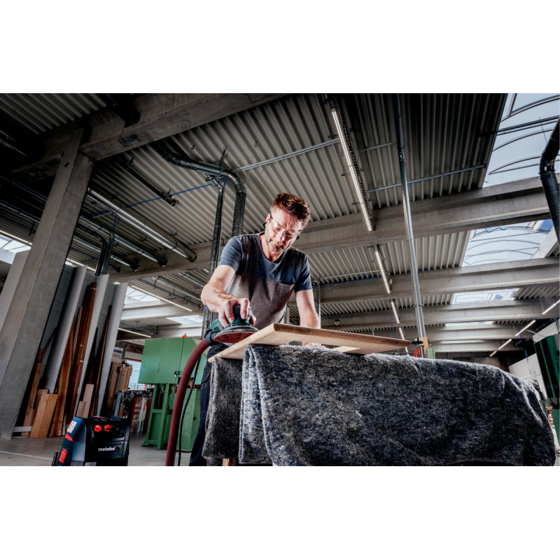 COMBO ORBITAL SANDER AND SANDING DISCS - Image 4